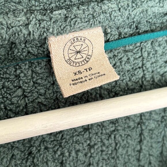 Cropped Emerald Green Uo Cardigan - Picture 2 of 3